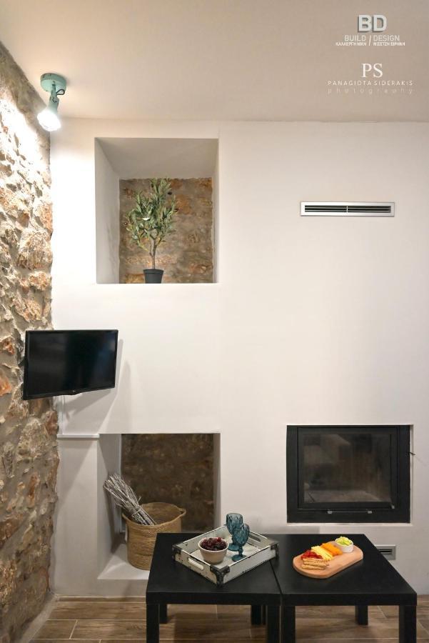 Pyrgos Houses And Restaurant Avgonima Exterior photo