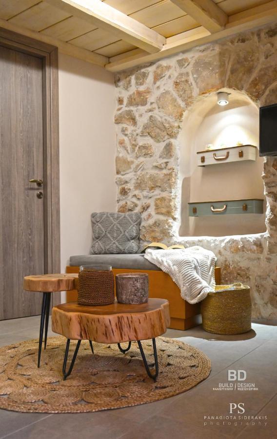 Pyrgos Houses And Restaurant Avgonima Exterior photo