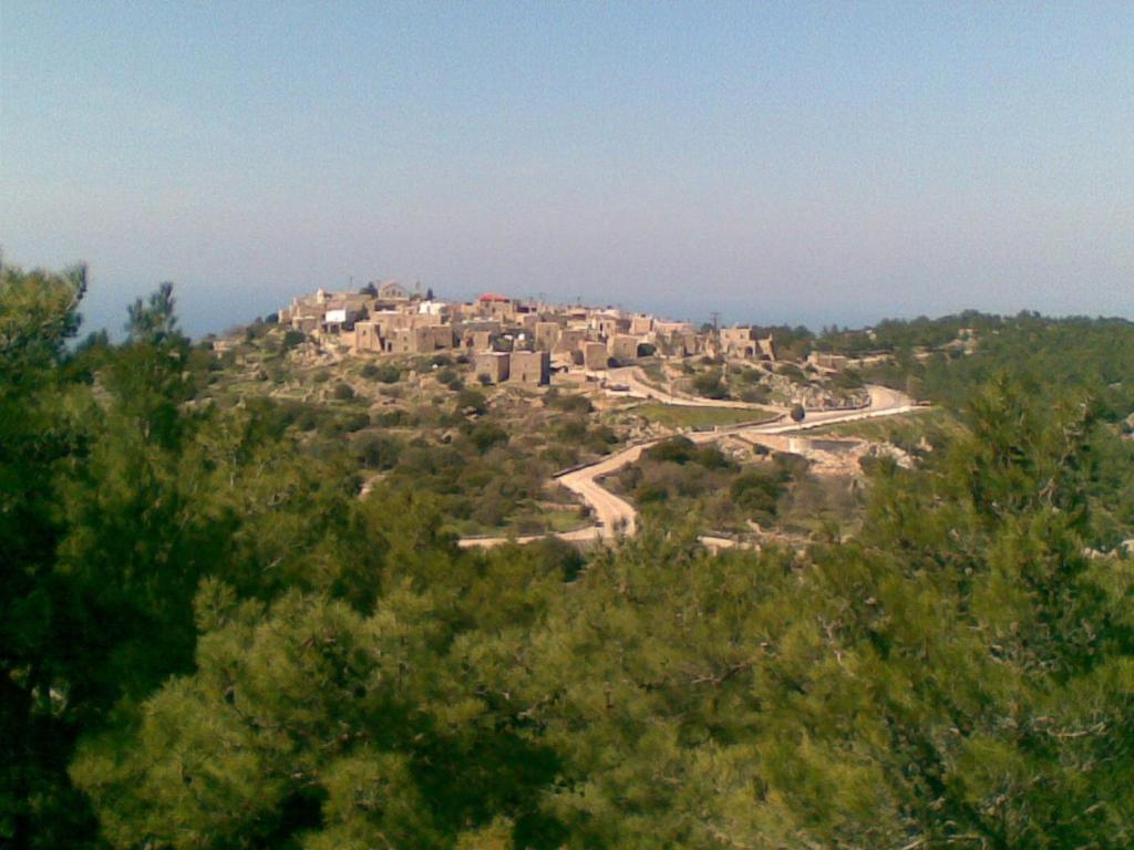 Pyrgos Houses And Restaurant Avgonima Exterior photo